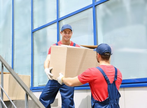 Removal truck hire vehicle suitable for Belsize Park residential moving